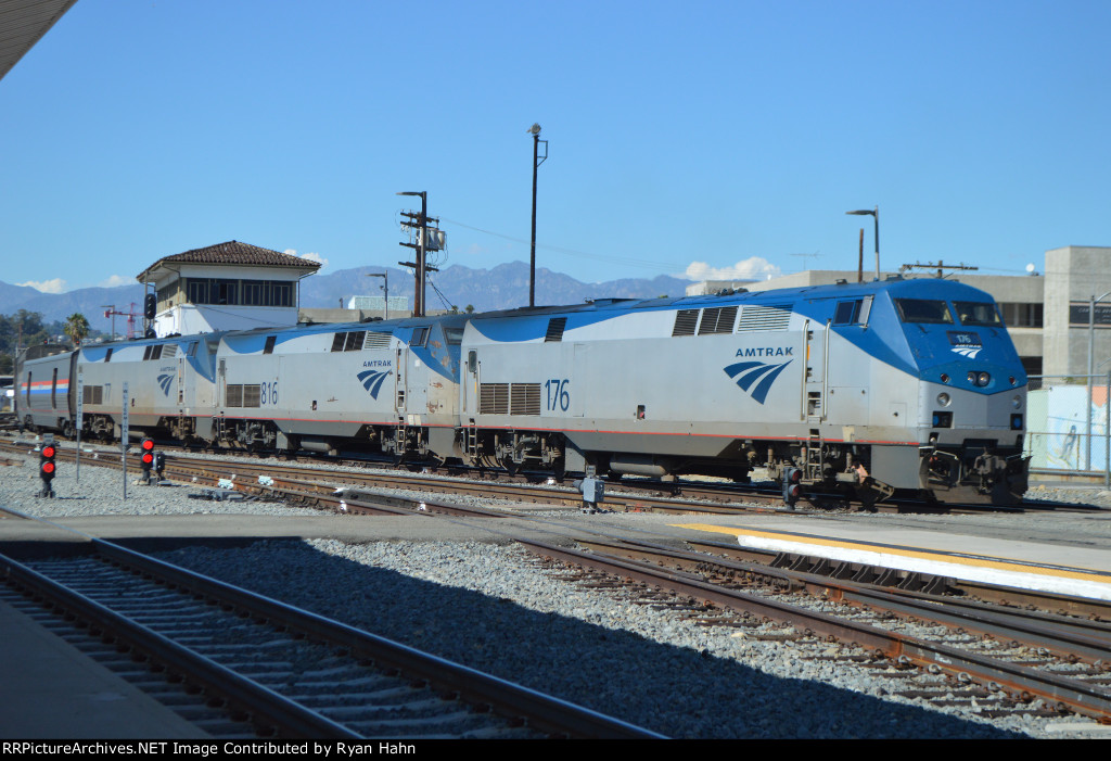 A Rare 3 Engine Delayed SW Chief In LA